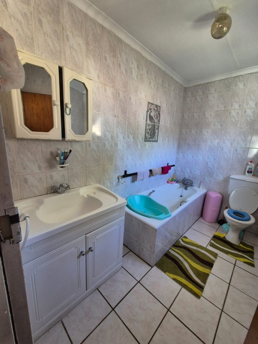 To Let 3 Bedroom Property for Rent in Universitas Ridge Free State